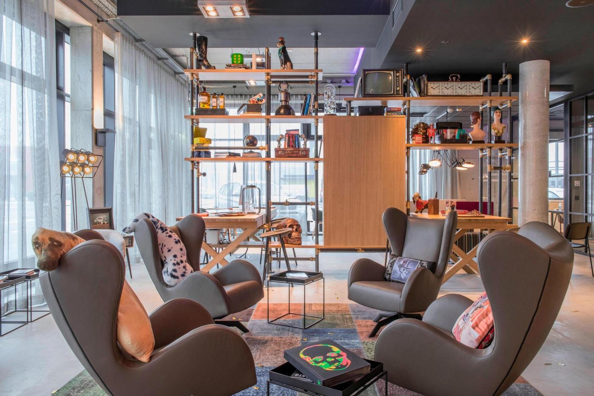 Hotel Moxy Munich Messe Aschheim Exterior foto